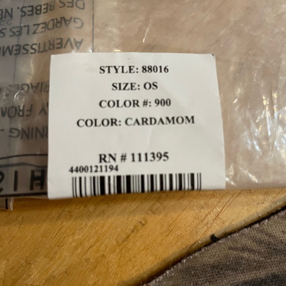 Signature Coach Zip Around Wallet - Picture 5 of 8